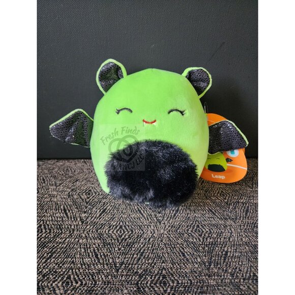 Squishmallows Leap the Bat First to Market Exclusive 5 Inch - Picture 1 of 3